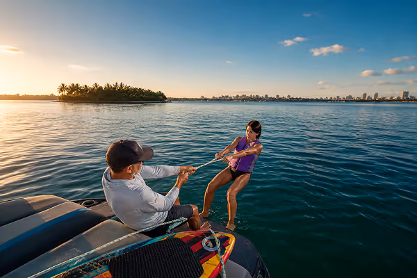 Personal wakesurf coaching on the wave